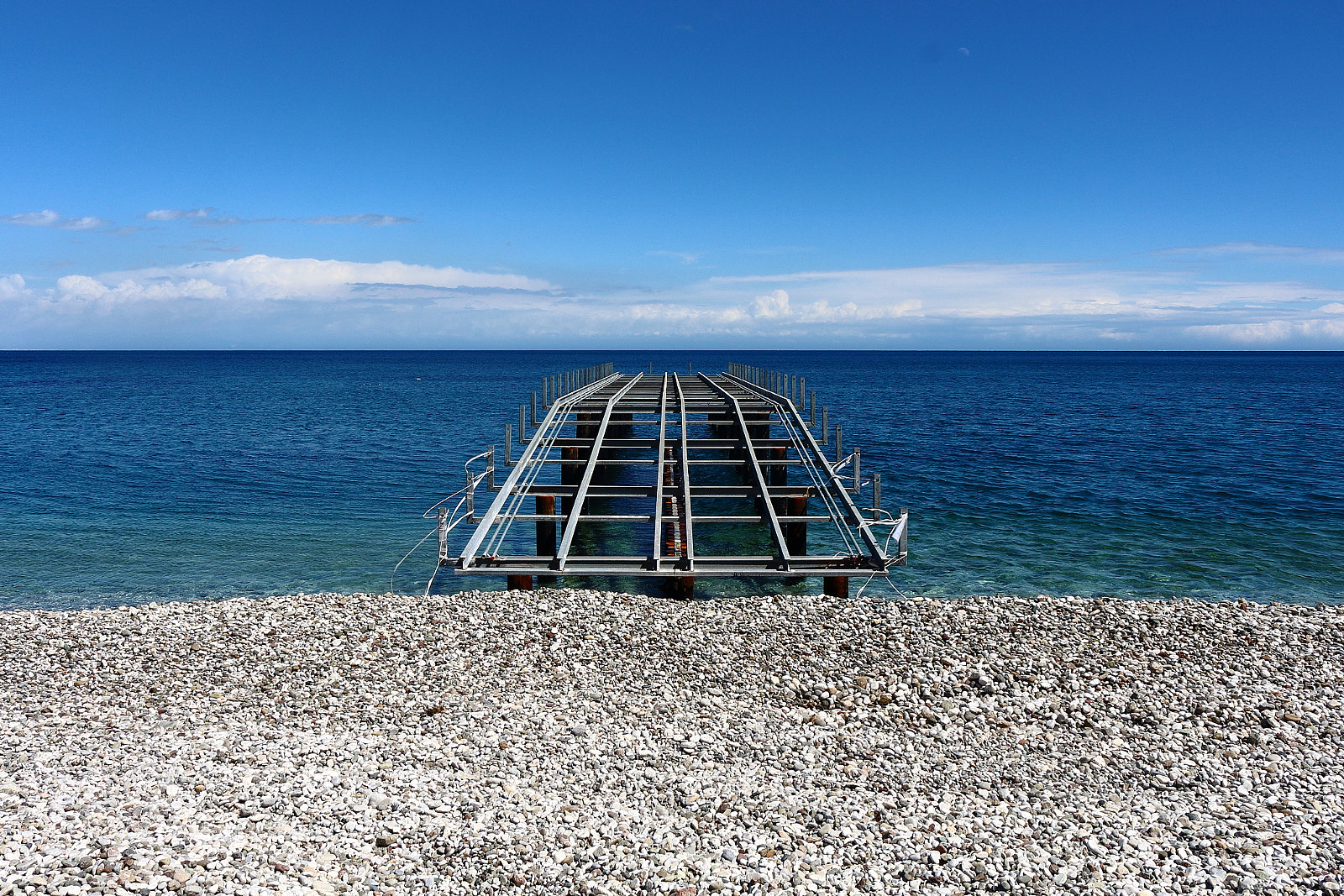 Canon EOS 700D (EOS Rebel T5i / EOS Kiss X7i) sample photo. Horizon. photography