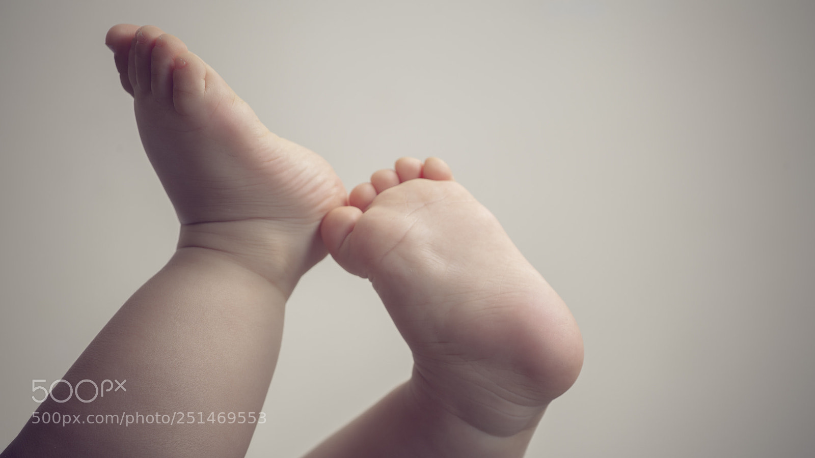 Canon EOS 5D Mark II sample photo. Baby photography