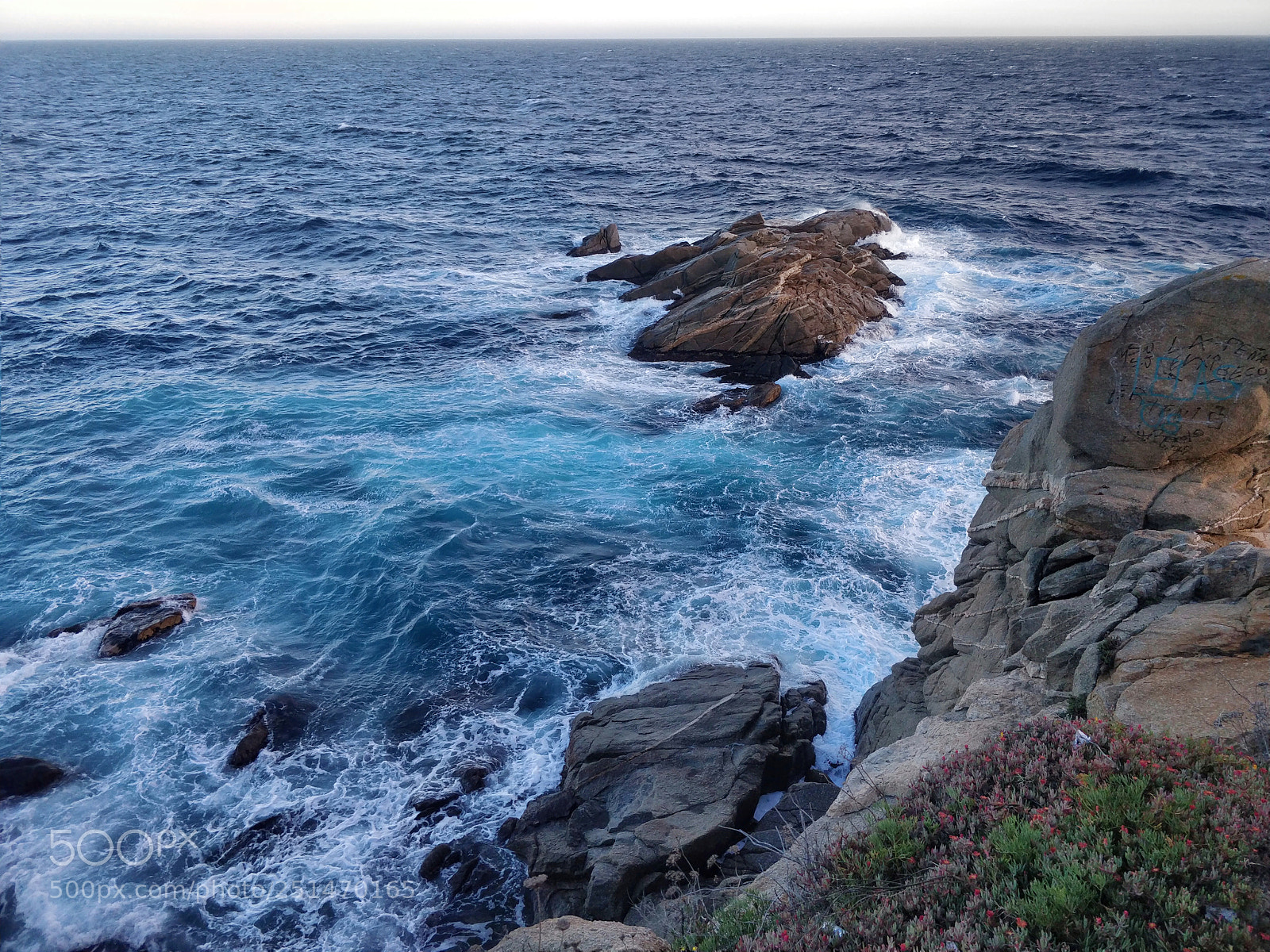 OnePlus 5T sample photo. Brave sea photography