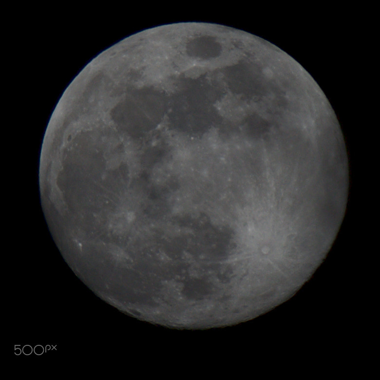 Canon EOS 1300D (EOS Rebel T6 / EOS Kiss X80) sample photo. Full moon photography
