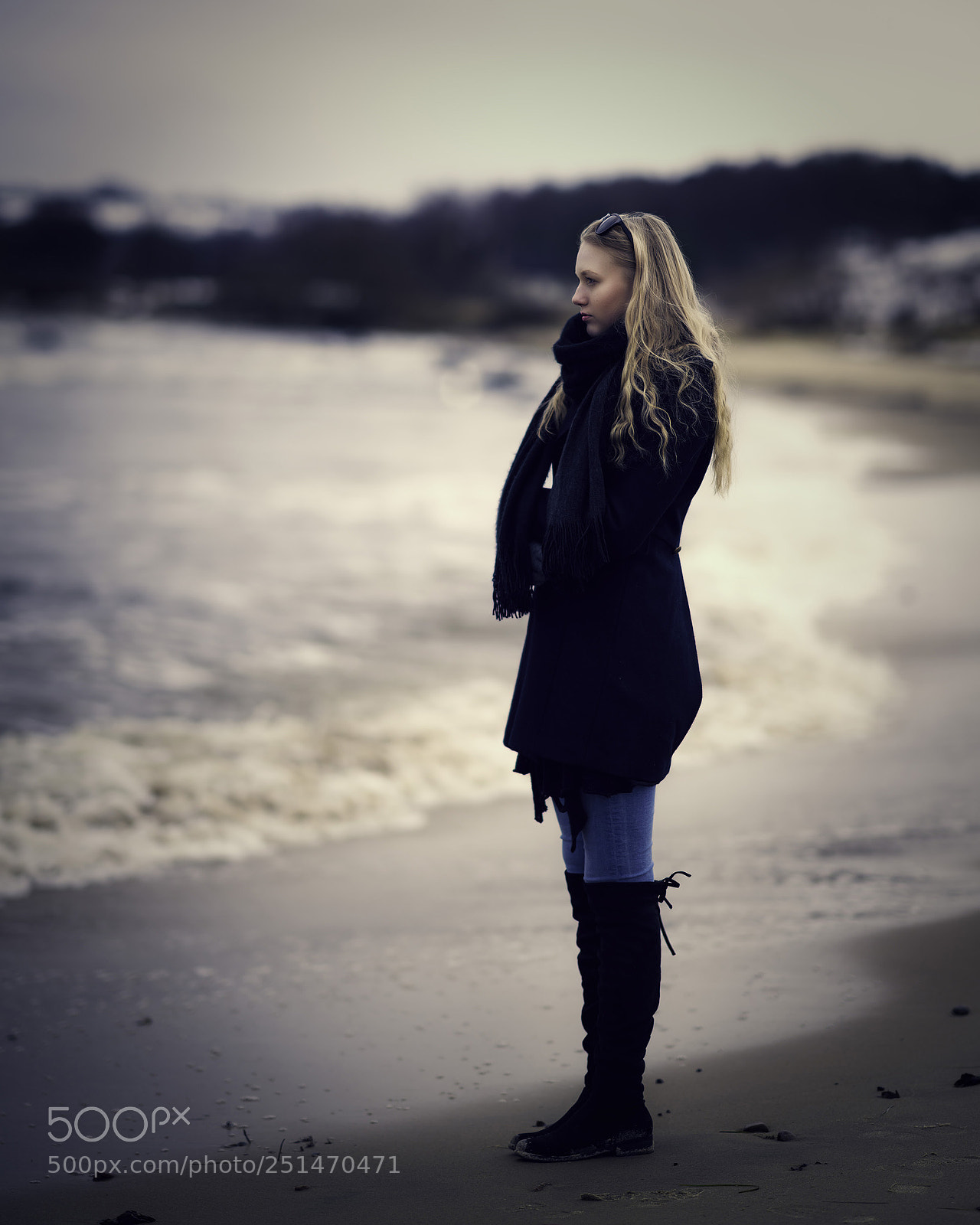 Sony a7R III sample photo. Linn on the beach photography