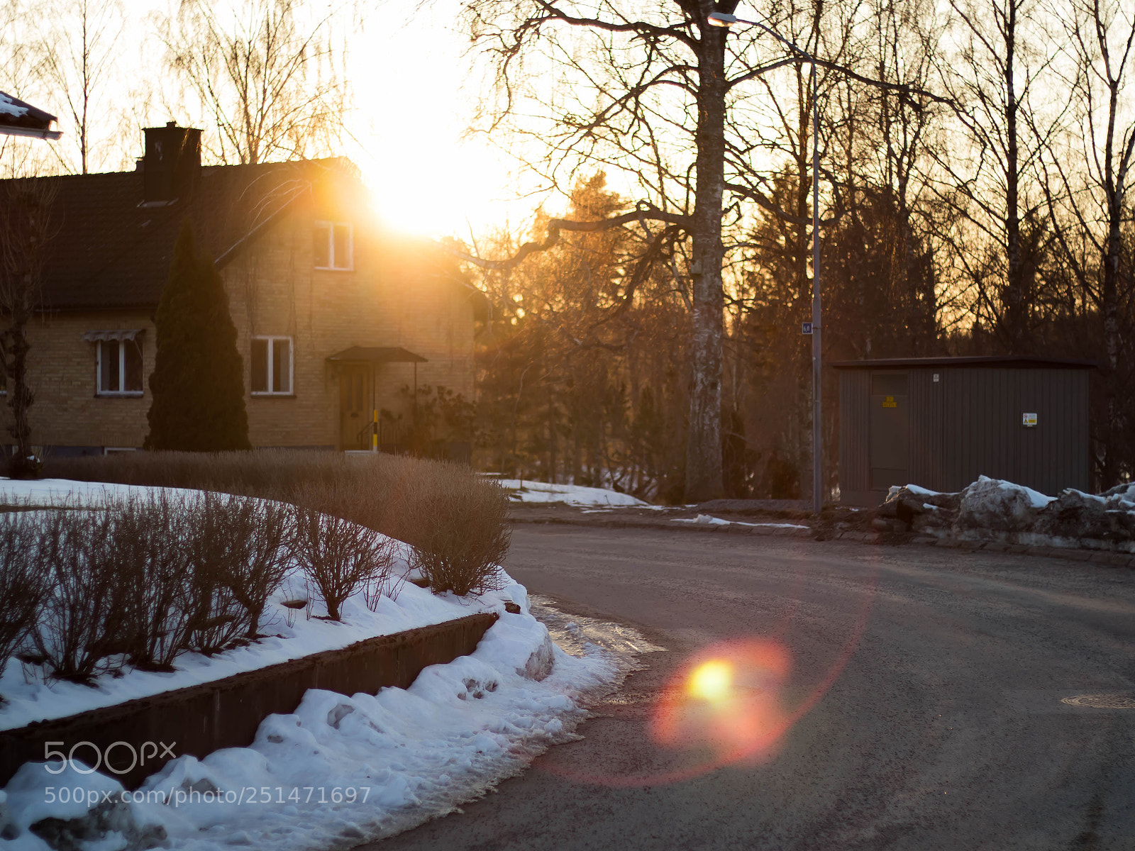 Canon EOS 77D (EOS 9000D / EOS 770D) sample photo. Suburban flare photography