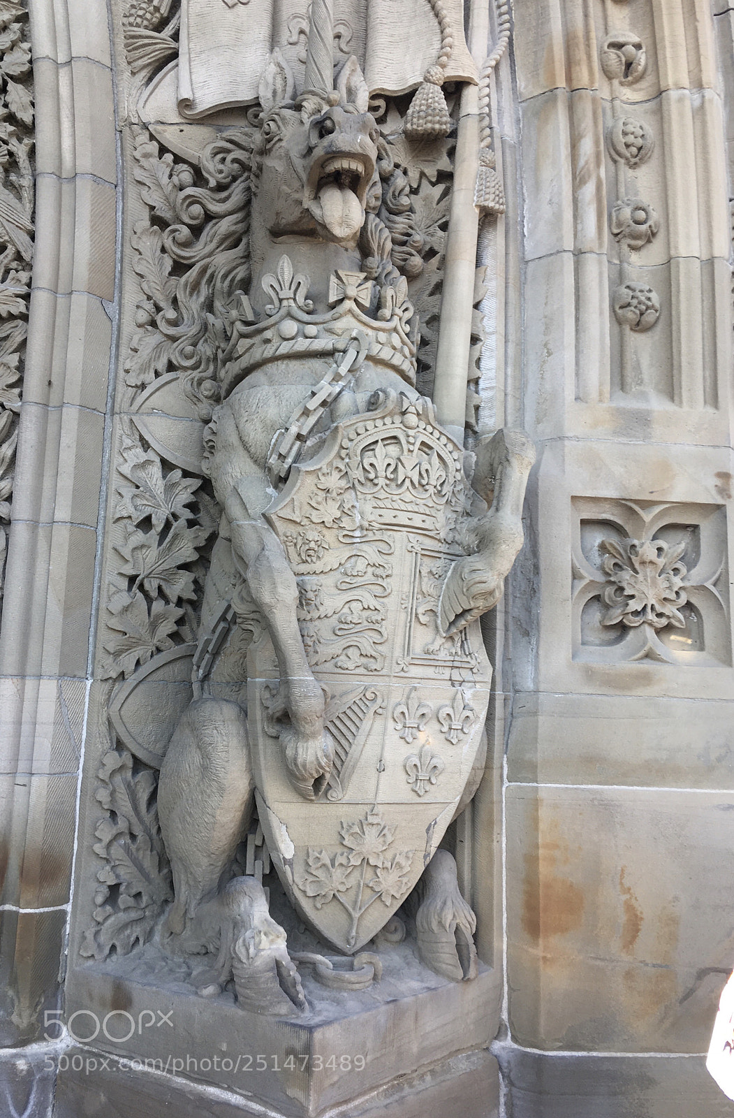 Apple iPhone 6s Plus sample photo. Gargoyles at entrance to photography