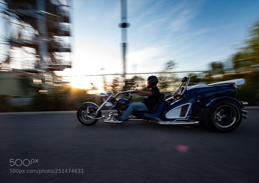Canon EOS 5D Mark II sample photo. On the road photography