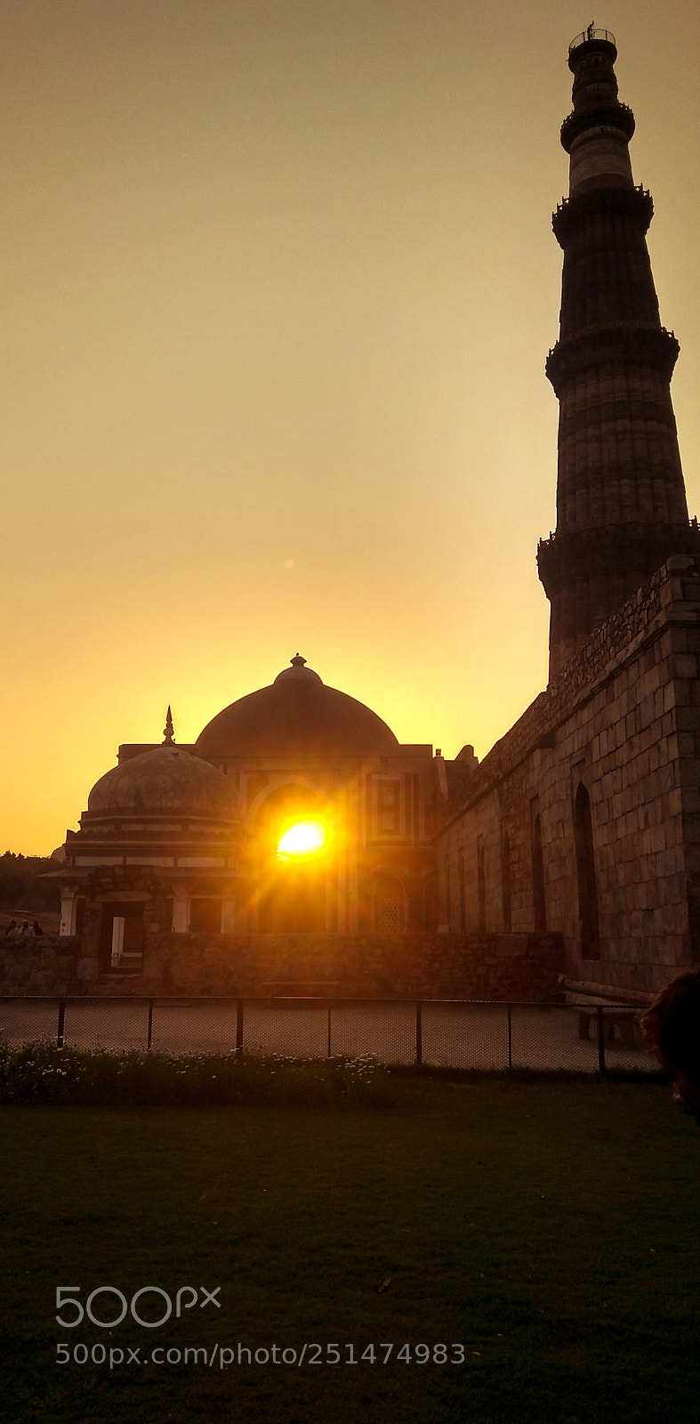 Motorola Moto G (5S) Plus sample photo. कुतुब मिनार photography