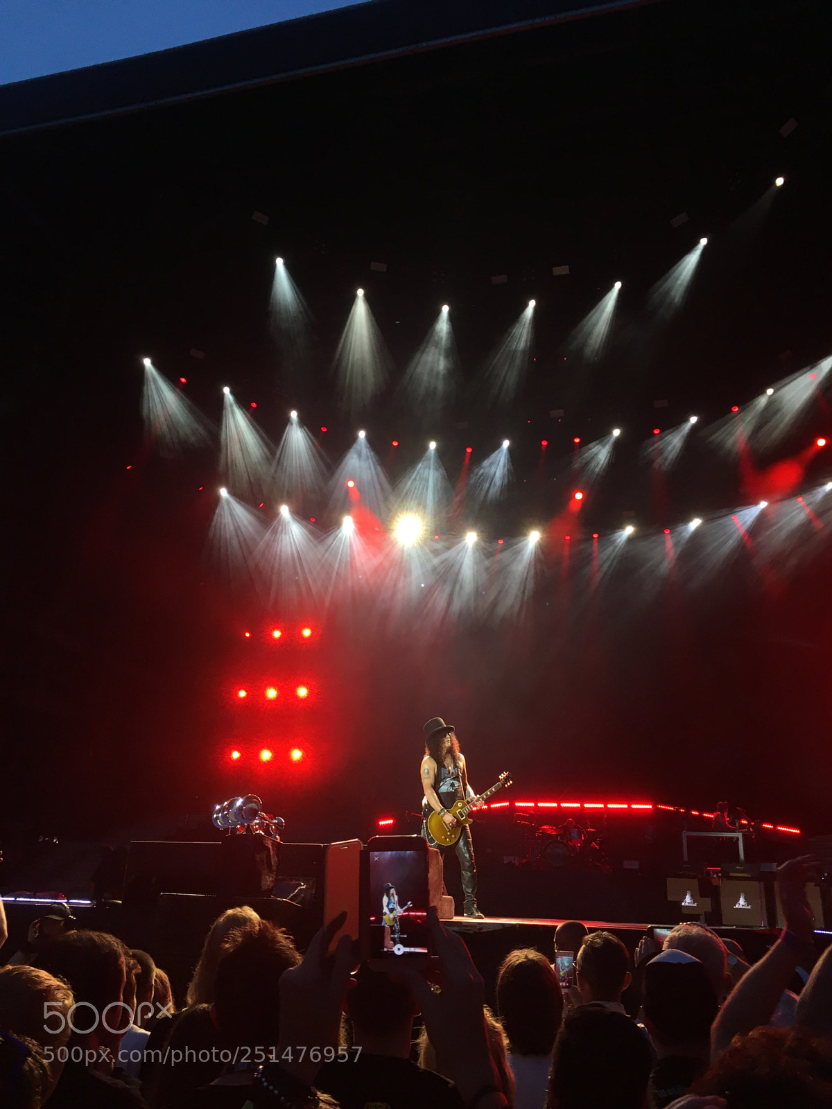Apple iPhone 6s sample photo. More than just music photography