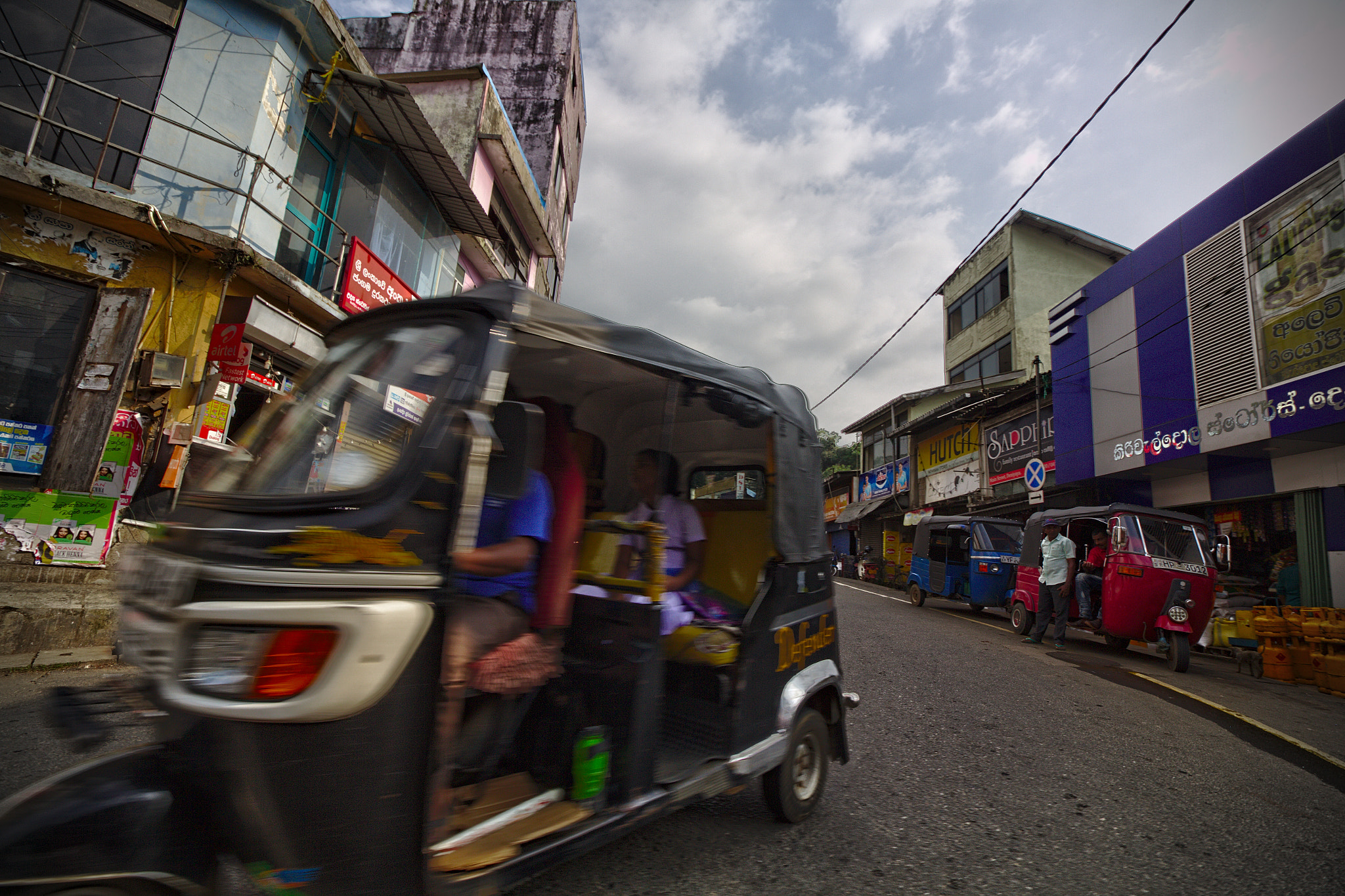 Canon EOS 60D sample photo. Street in deniyaya photography