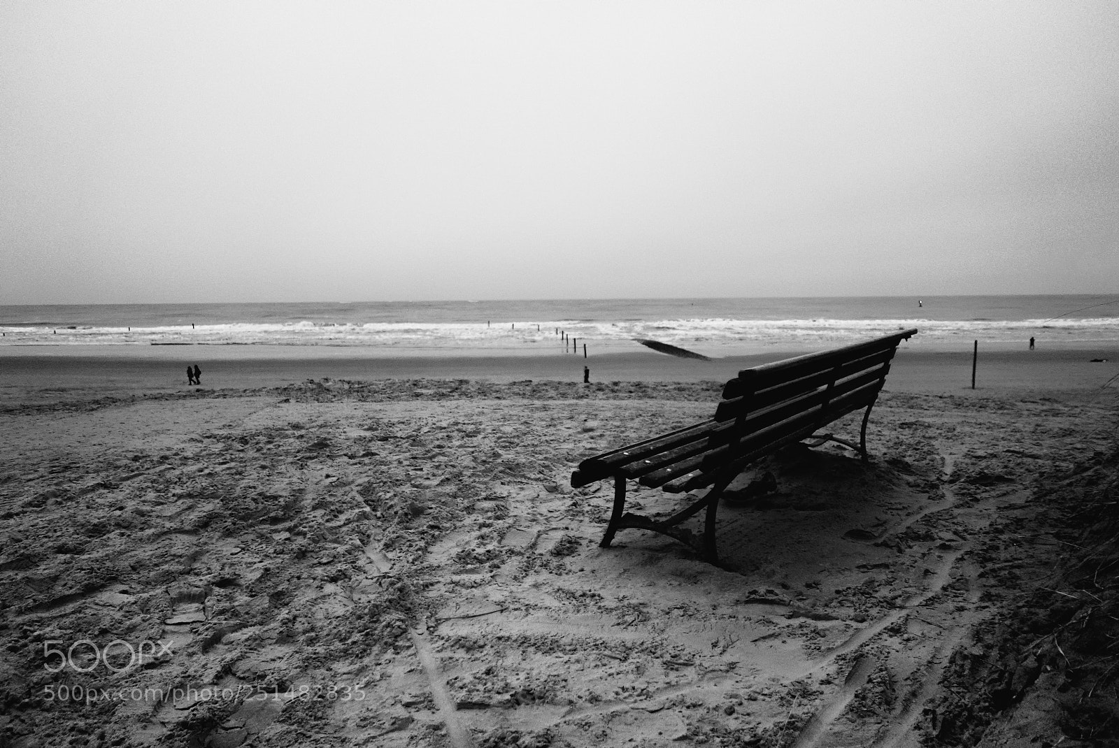 Panasonic Lumix DMC-LX100 sample photo. Bench at the beach photography