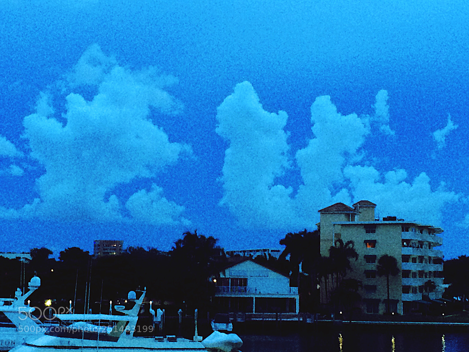 Apple iPhone 5s sample photo. Twilight photography