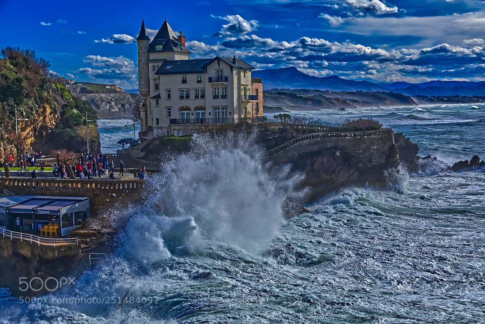 Canon EOS 5D Mark IV sample photo. Olas en biarritz photography