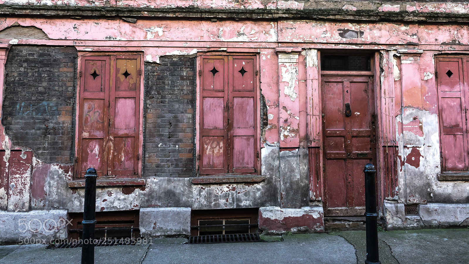 Sony Cyber-shot DSC-RX10 III sample photo. Brick lane photography