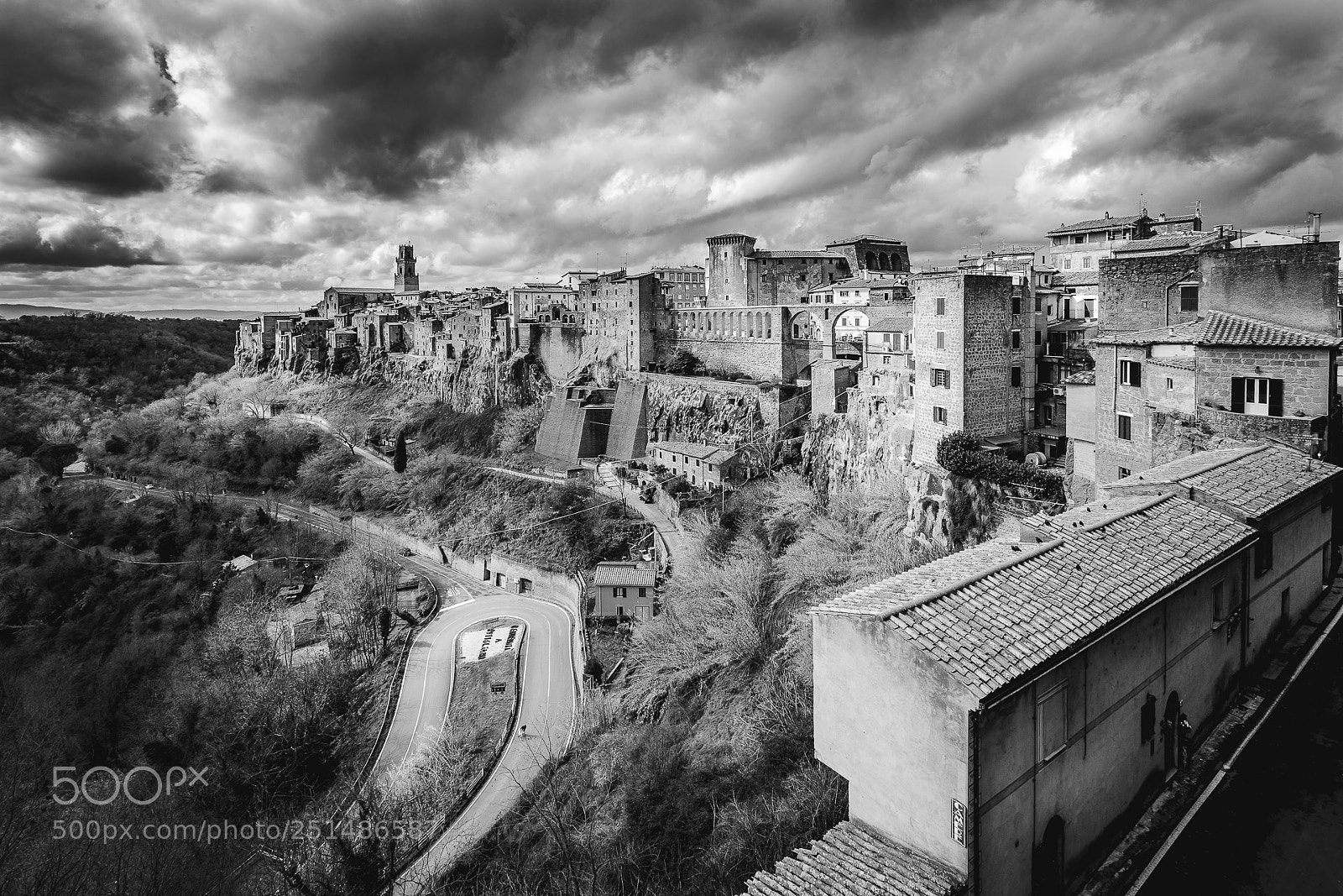 Canon EOS 5D sample photo. Pitigliano photography