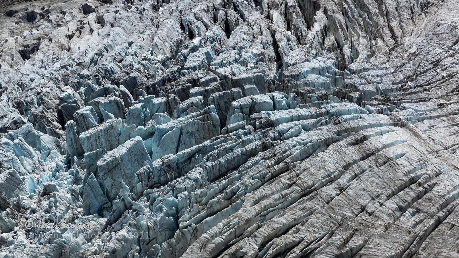 Sony SLT-A77 sample photo. Un glacier déchiré photography