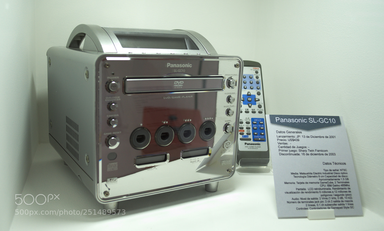 Nikon D5100 sample photo. Museo de inform tica photography