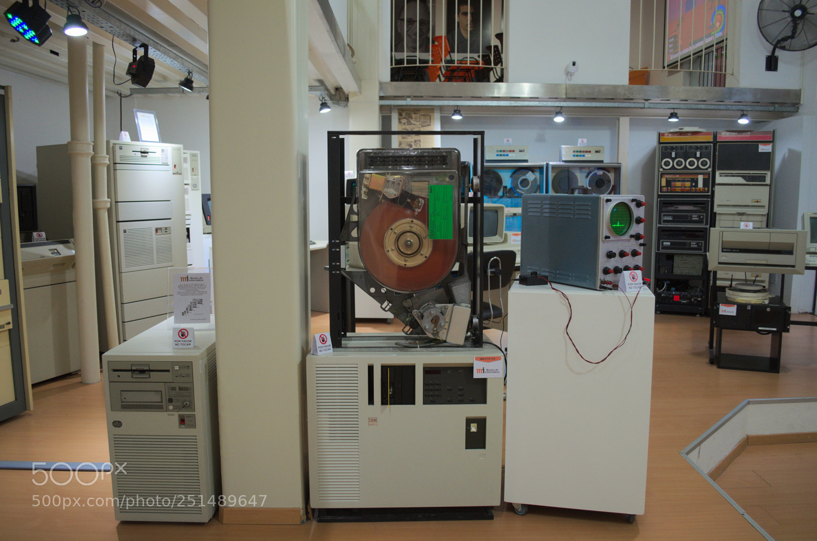 Nikon D5100 sample photo. Museo de inform tica photography