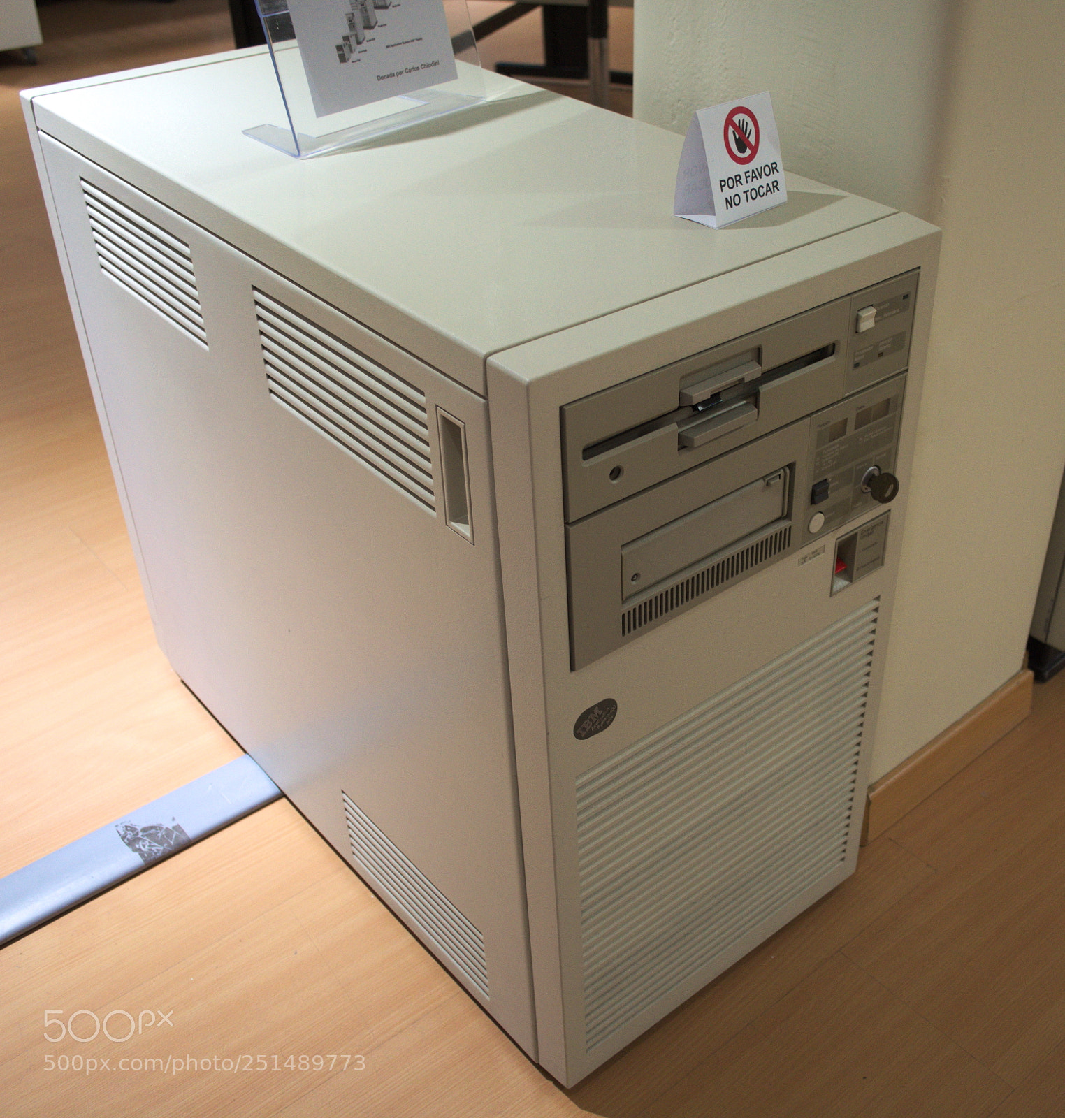 Nikon D5100 sample photo. Museo de inform tica photography