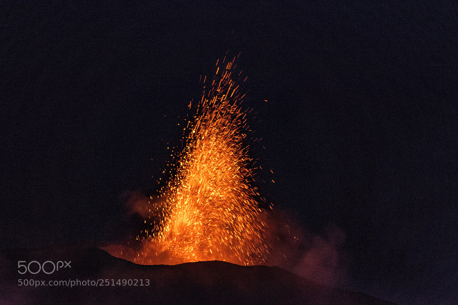 Nikon D800 sample photo. Stromboli eruption photography