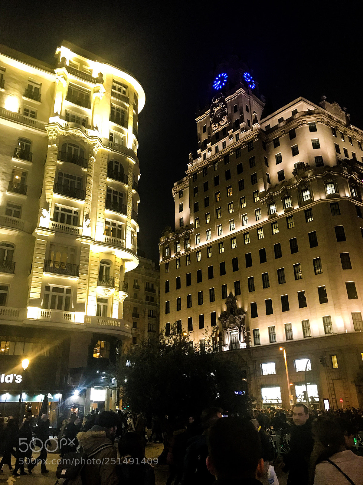 Apple iPhone 7 sample photo. Madrid at night  photography