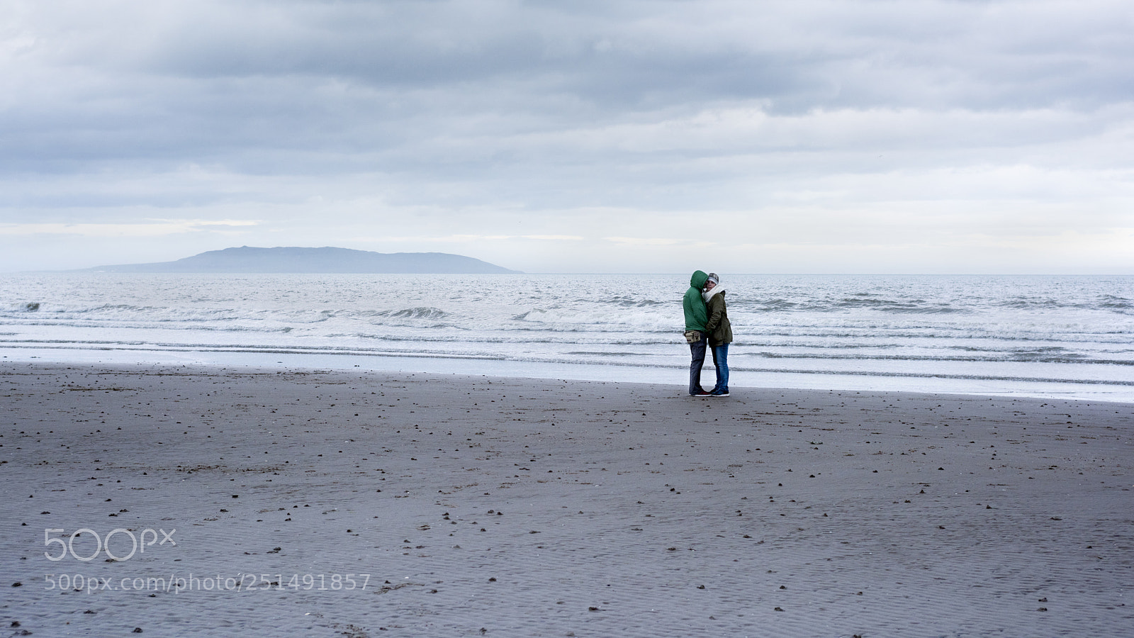 Nikon D810 sample photo. Romantic walk on beach photography