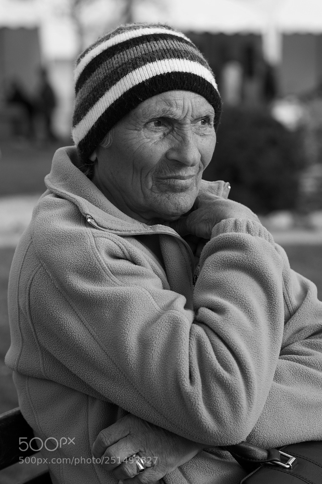 Olympus OM-D E-M1 sample photo. Street look photography