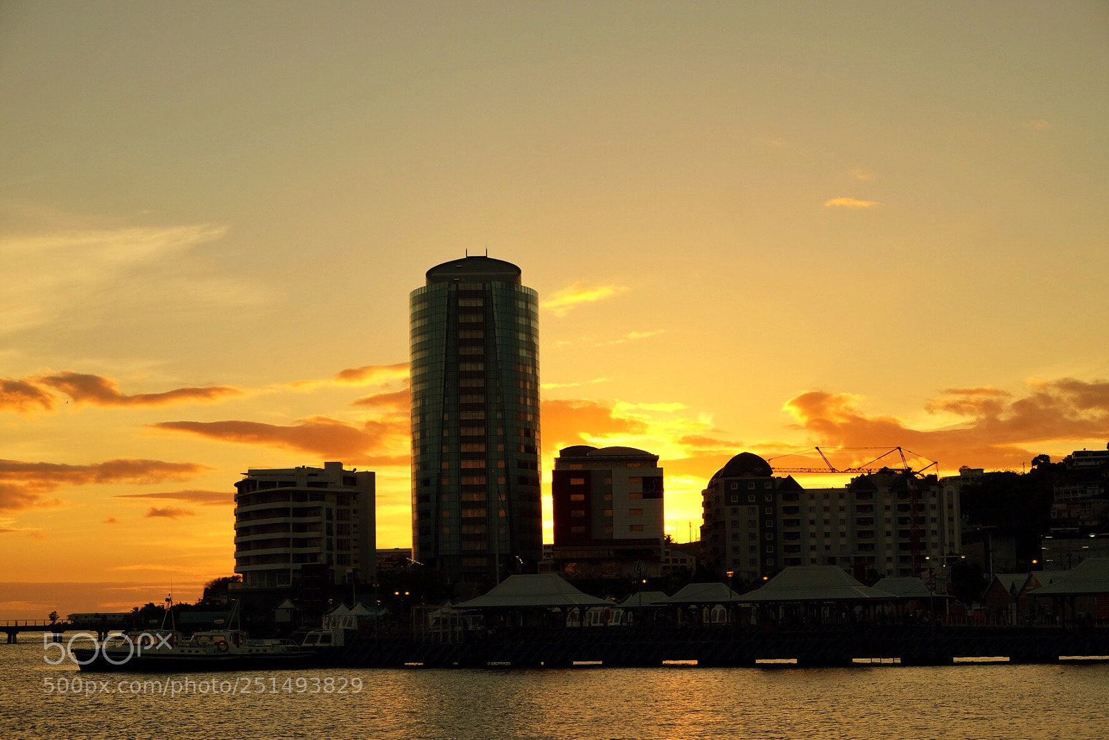 Fujifilm X-T10 sample photo. Or du soir  photography