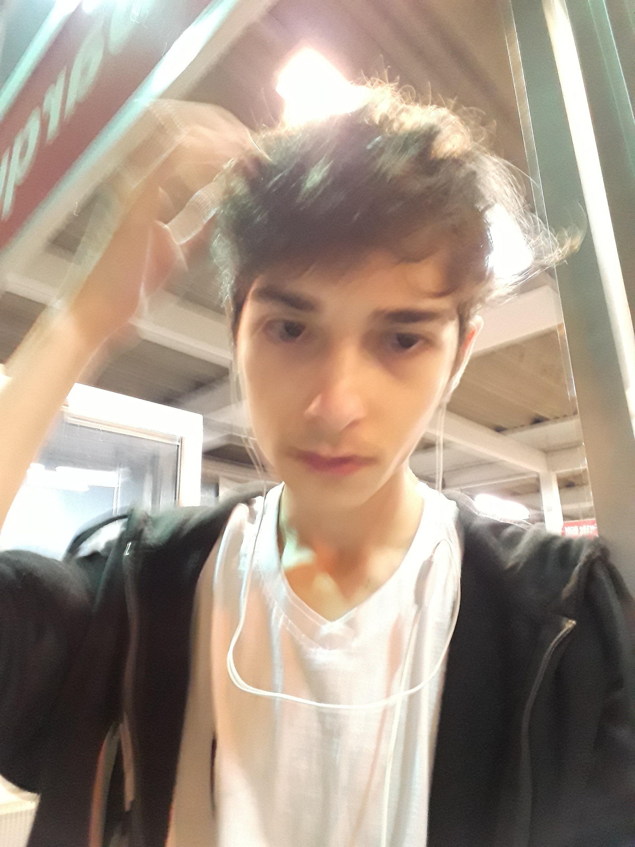 Samsung Galaxy J7 Prime sample photo. Heeey thats meee!!!! i was waiting my best friend at the train station photography