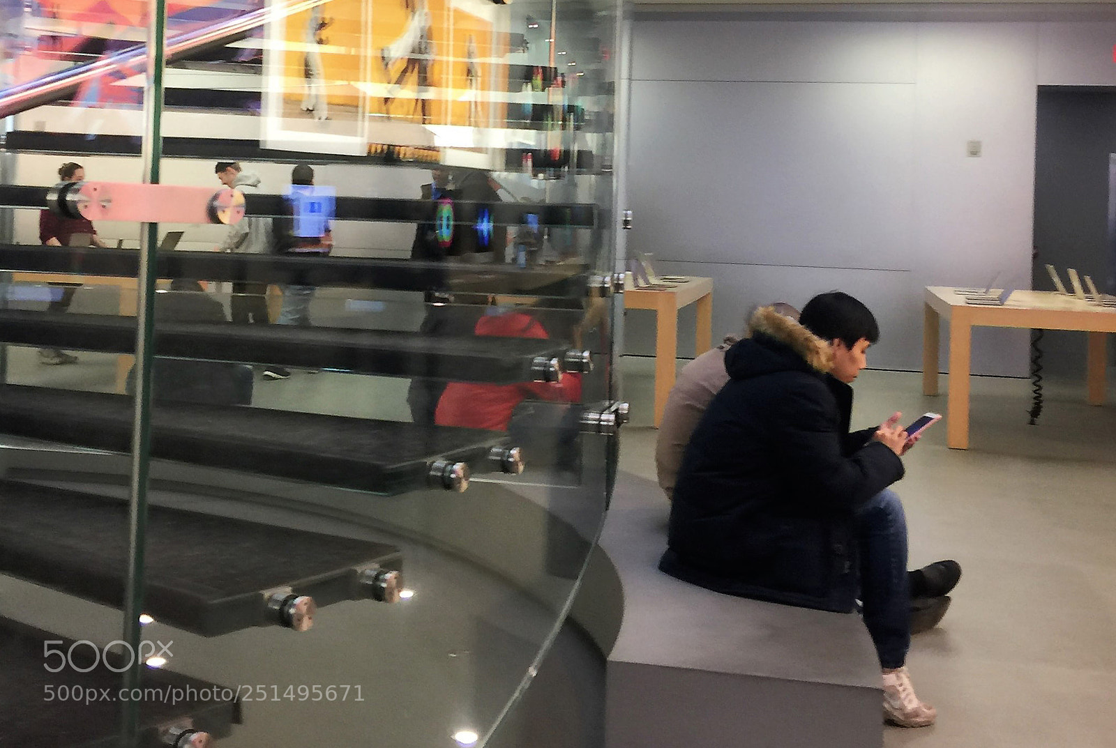 Apple iPhone 6 Plus sample photo. Hanging at the apple photography