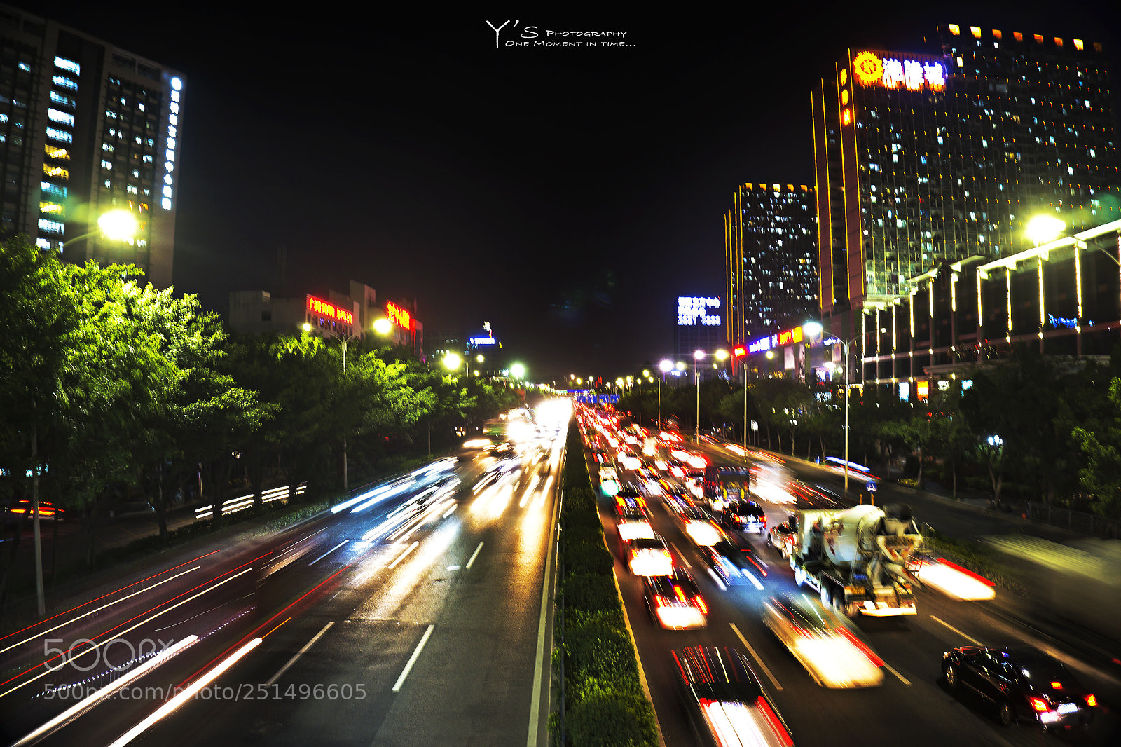 Sony a6000 sample photo. The colour at night. 夜。光的色彩。 photography