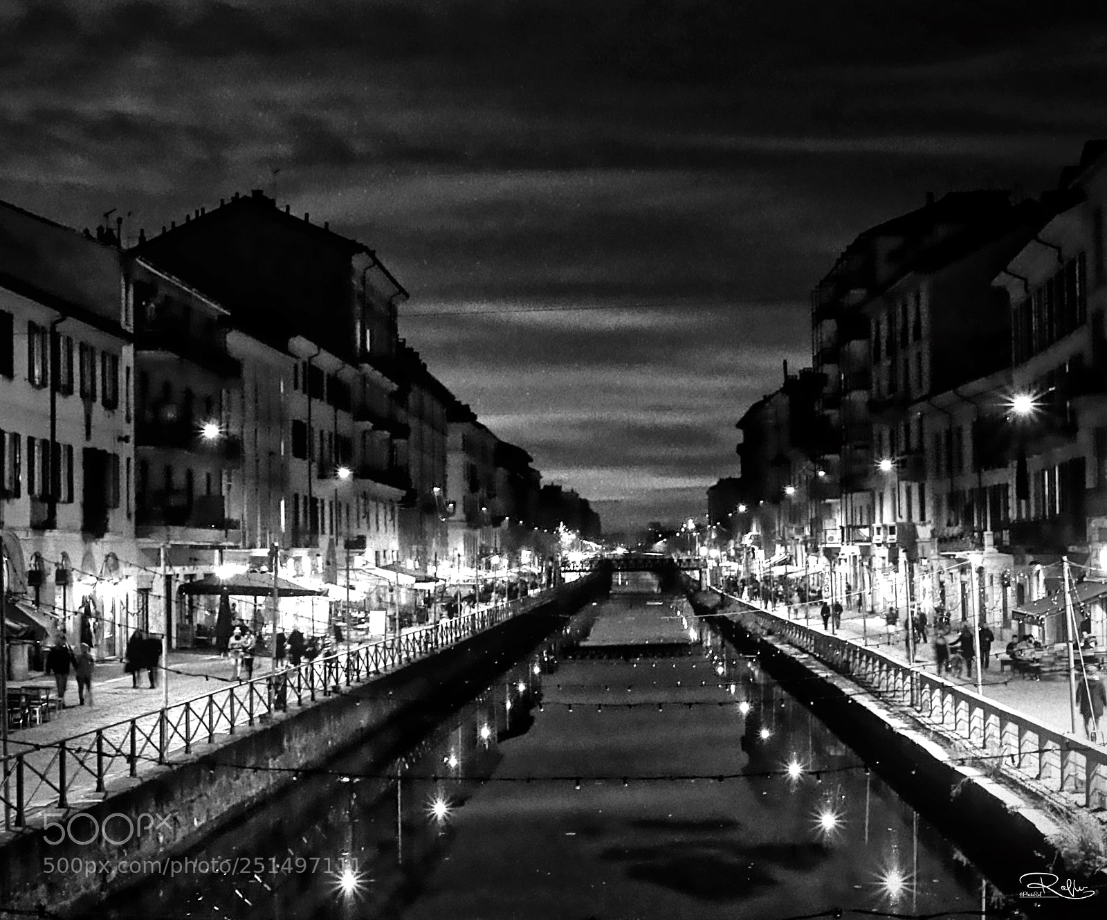 Fujifilm X-E3 sample photo. Naviglio black&white photography