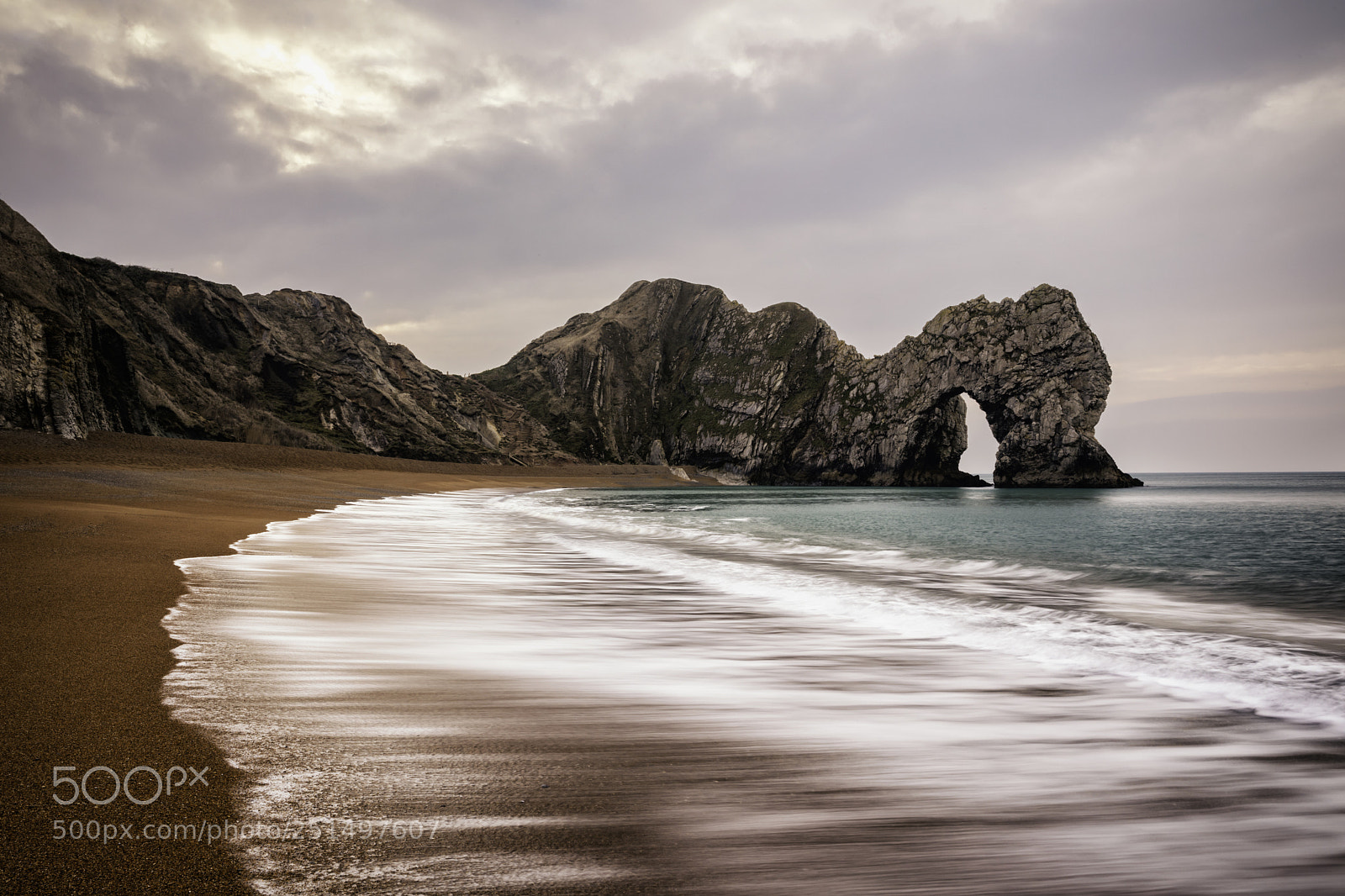 Canon EOS 5D Mark IV sample photo. The waves pull you photography