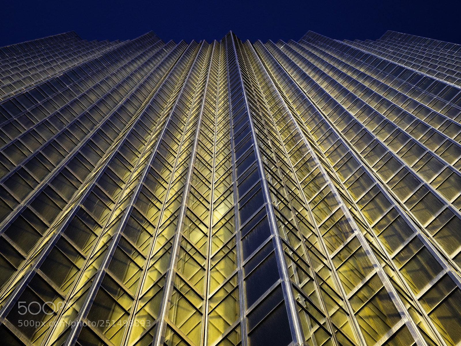 Olympus OM-D E-M1 Mark II sample photo. Royal bank plaza photography