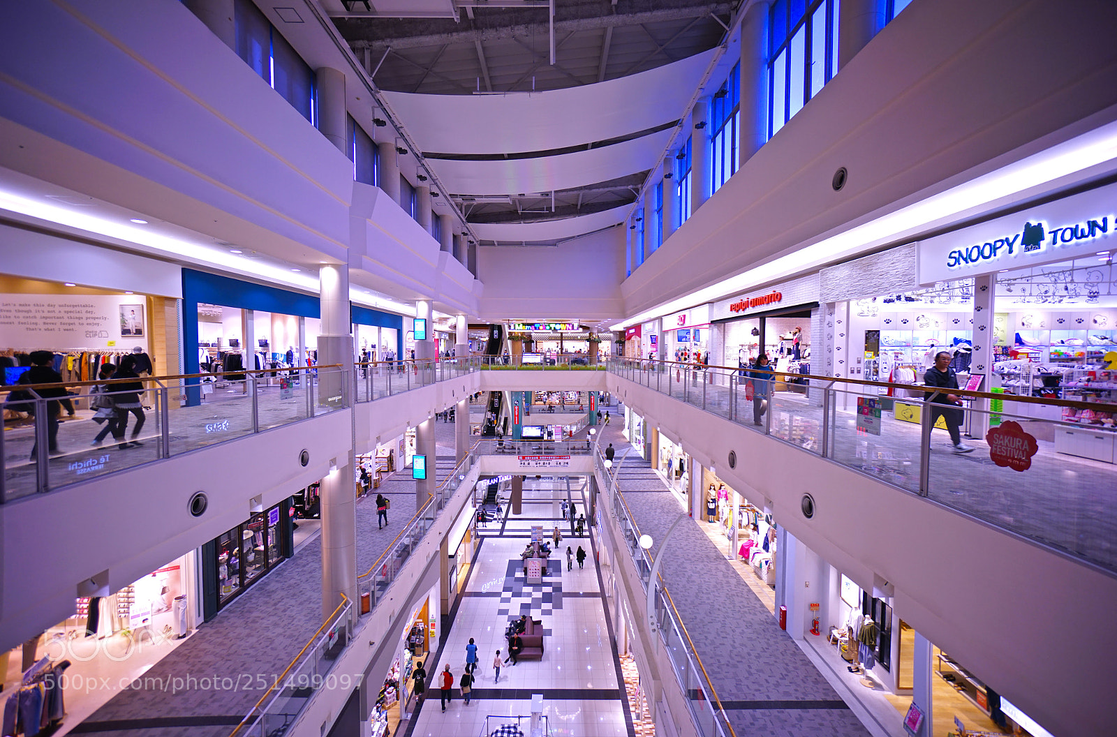 Sony a7R sample photo. Aeon mall photography