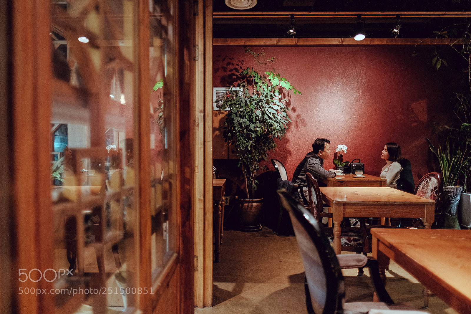 Fujifilm X-T20 sample photo. Cafe, people photography