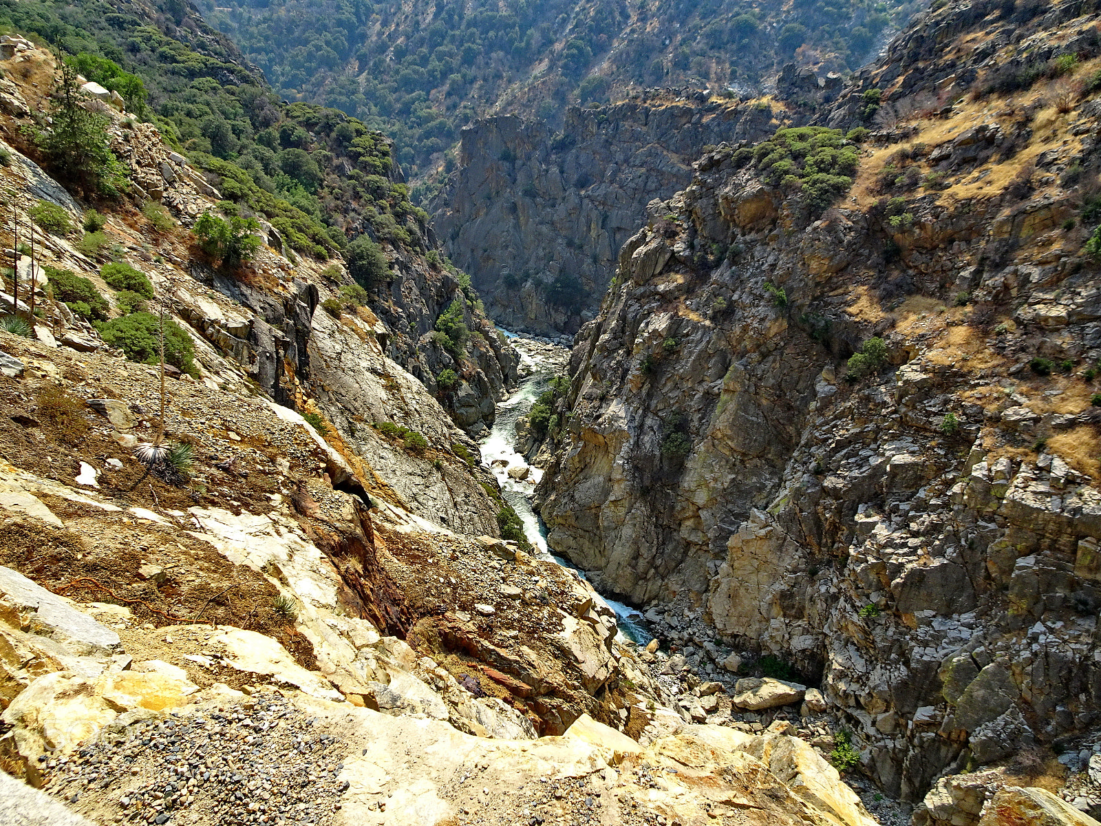 Sony Cyber-shot DSC-HX80 sample photo. Kings river gorge photography
