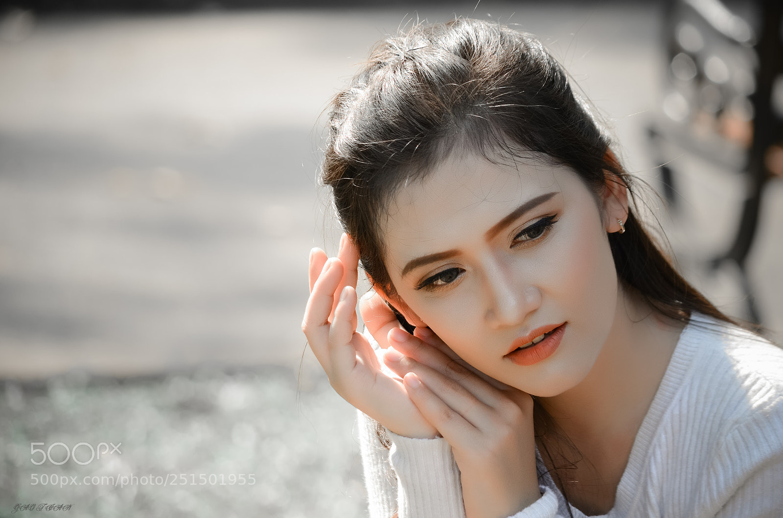 Nikon D7000 sample photo. The face photography