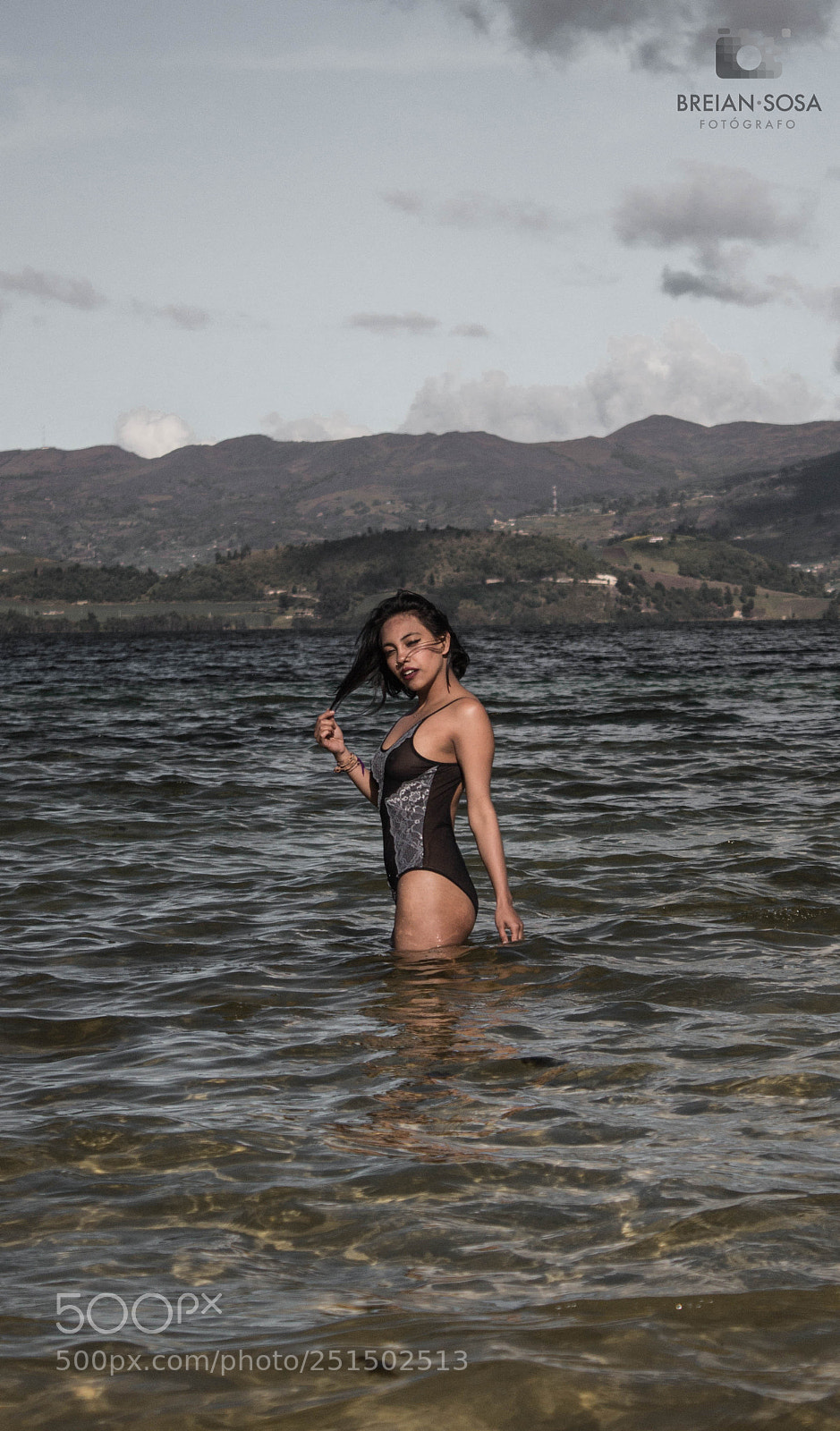 Canon EOS 600D (Rebel EOS T3i / EOS Kiss X5) sample photo. Latin model photography