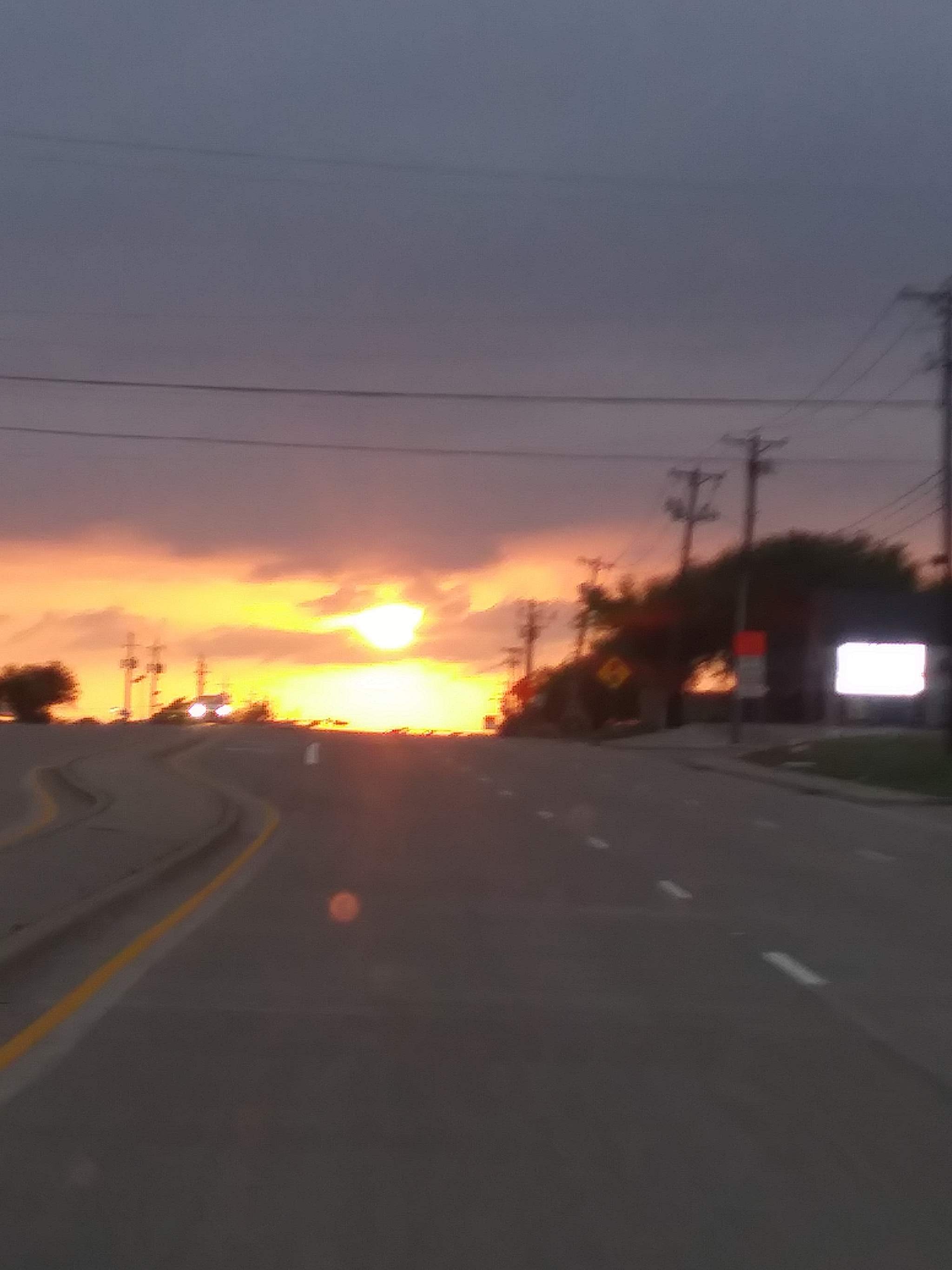 LG ARISTO sample photo. Street sunset photography