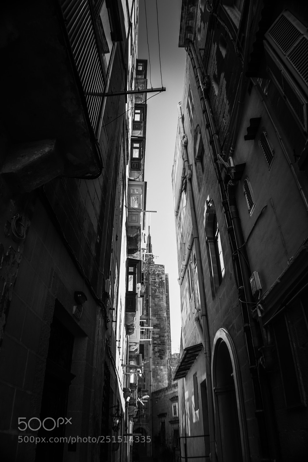 Canon EOS 800D (EOS Rebel T7i / EOS Kiss X9i) sample photo. Where the streets have photography