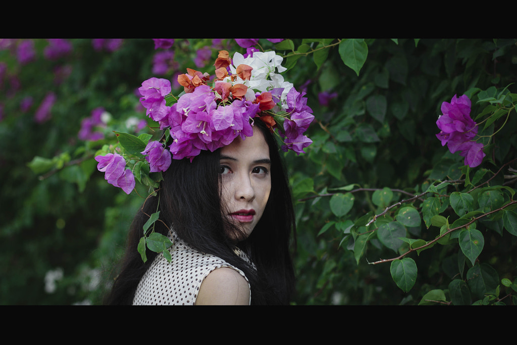 Bougainvillea girl by Hoang Tran / 500px