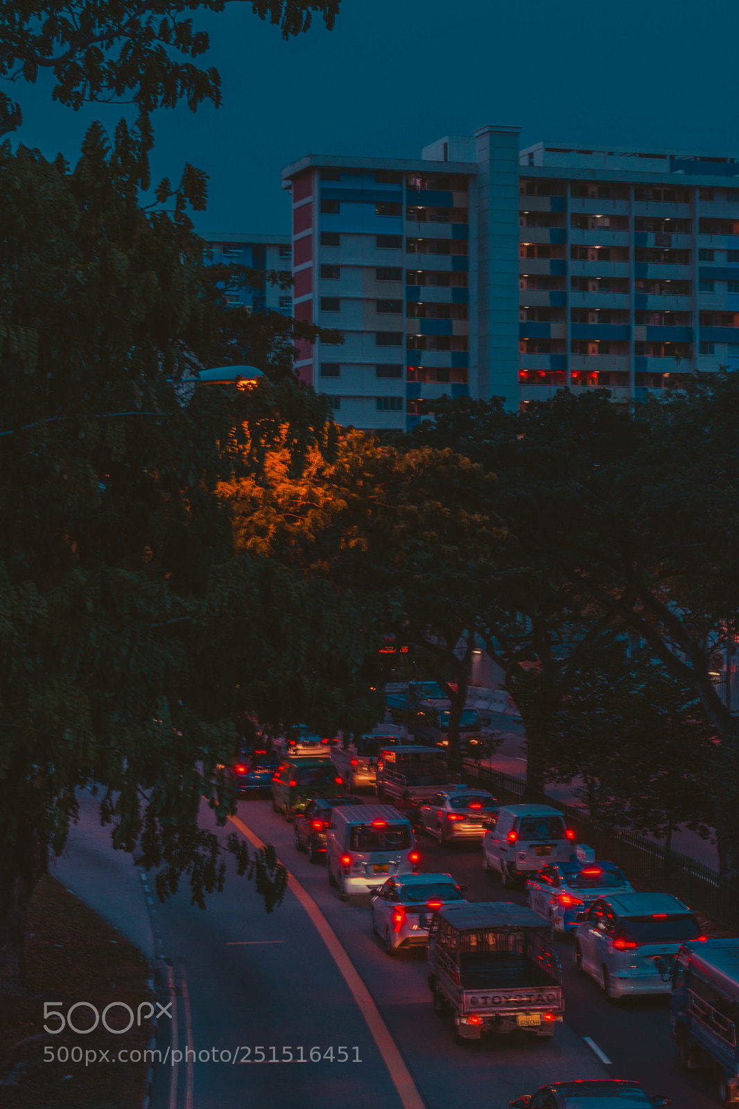 Nikon D7100 sample photo. Congested automobiles photography