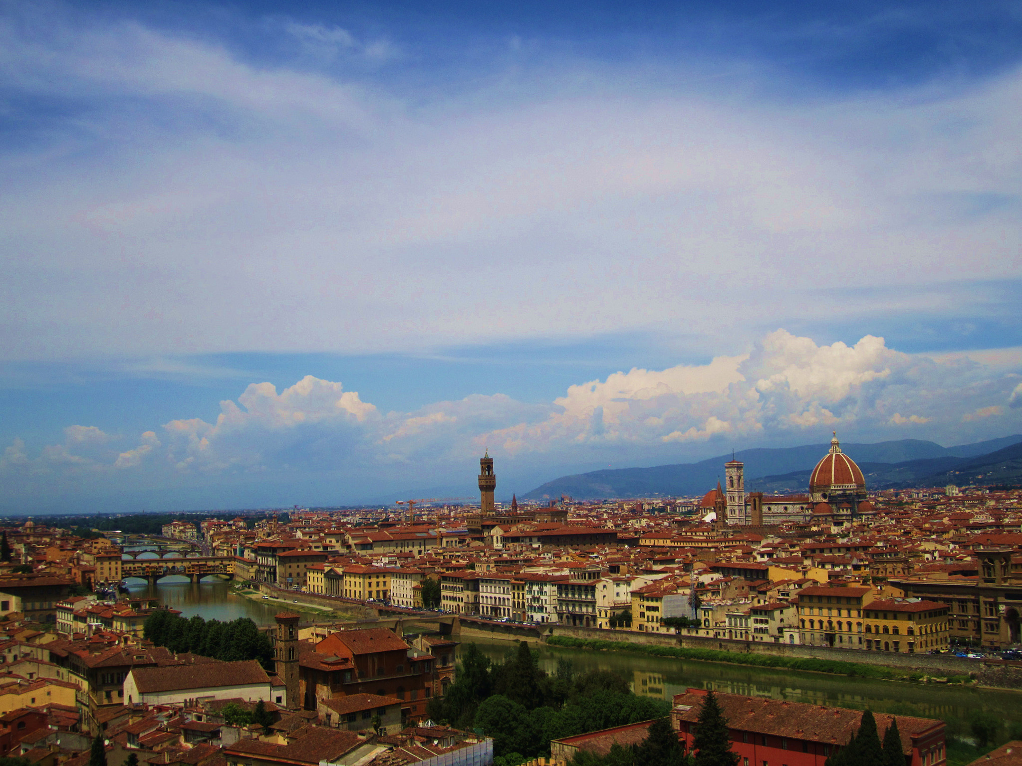 Canon PowerShot SD1400 IS (IXUS 130 / IXY 400F) sample photo. Florence skyline photography