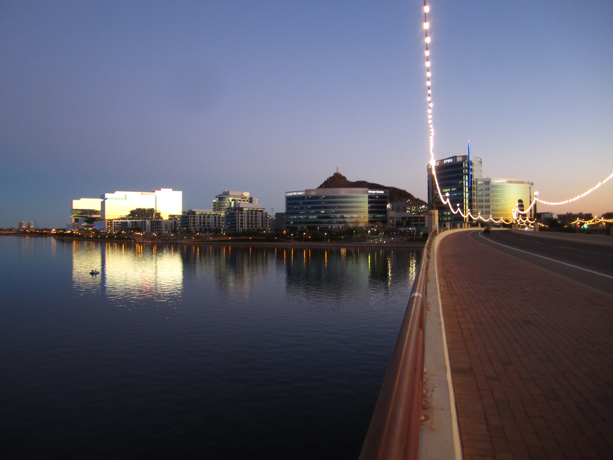 Canon PowerShot SD1400 IS (IXUS 130 / IXY 400F) sample photo. Tempe skyline photography