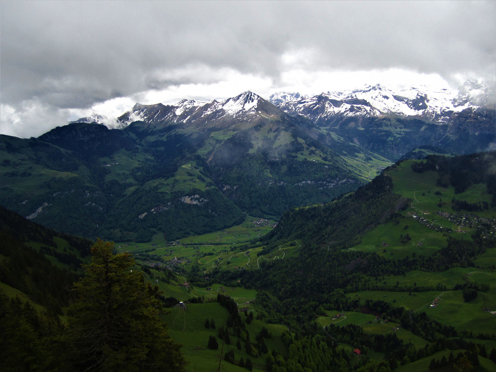 Canon PowerShot SD1400 IS (IXUS 130 / IXY 400F) sample photo. Swiss alps photography