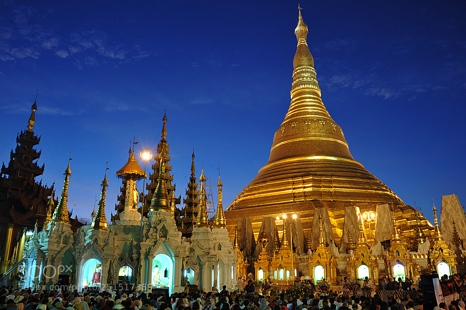 Nikon D700 sample photo. Pagoda  shwedagon in burma photography