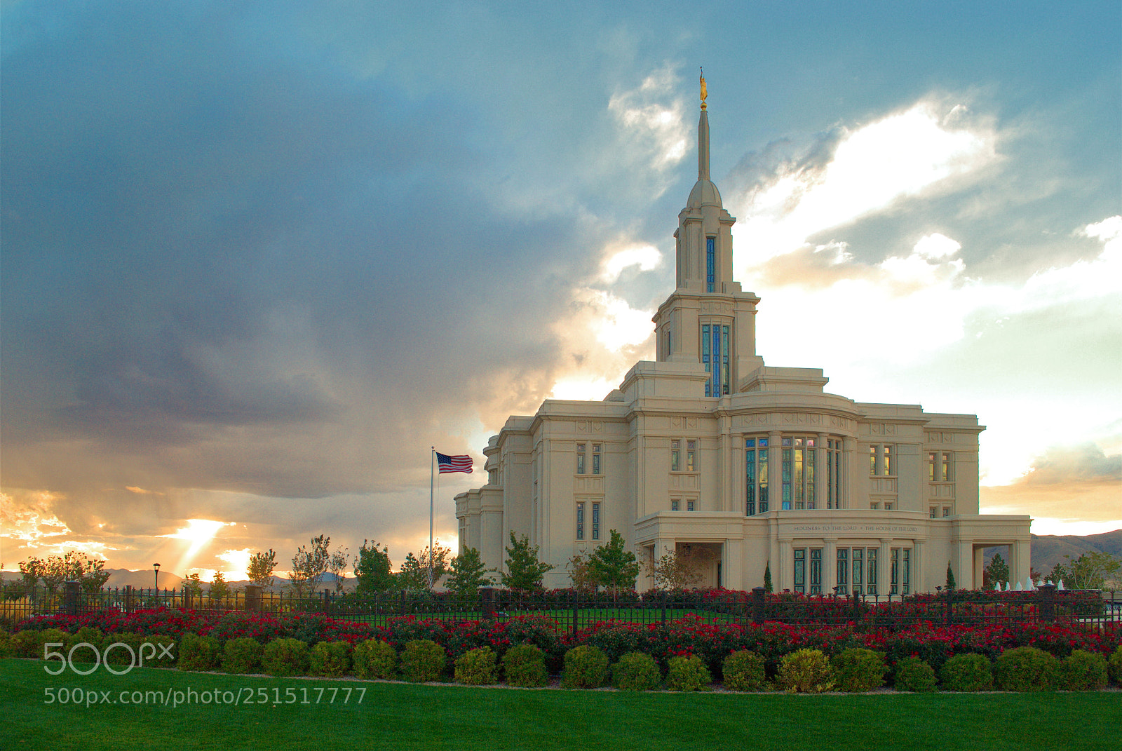 Nikon D3000 sample photo. Payson utah lds temple photography
