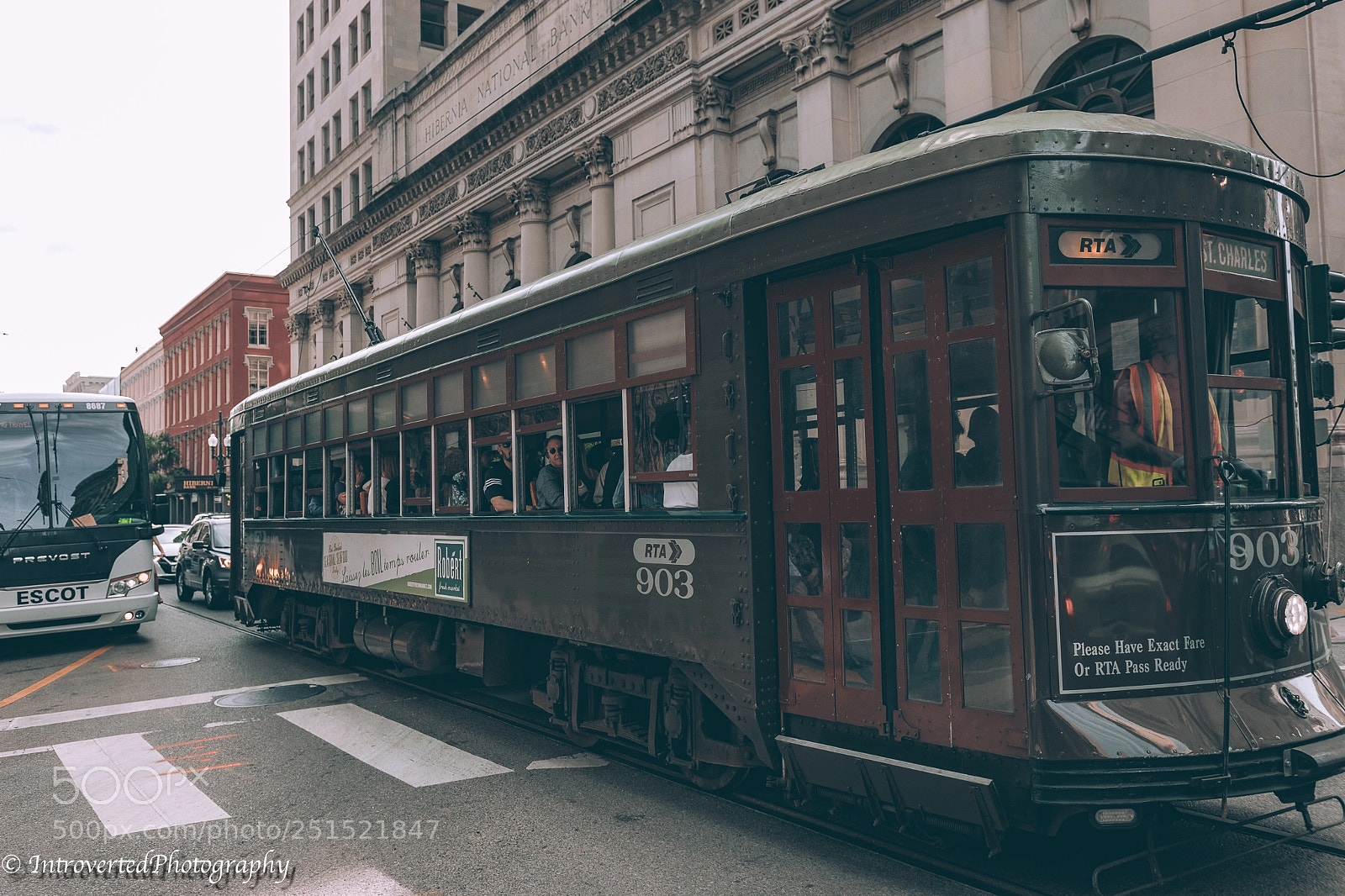 Canon EOS 80D sample photo. Street cars photography
