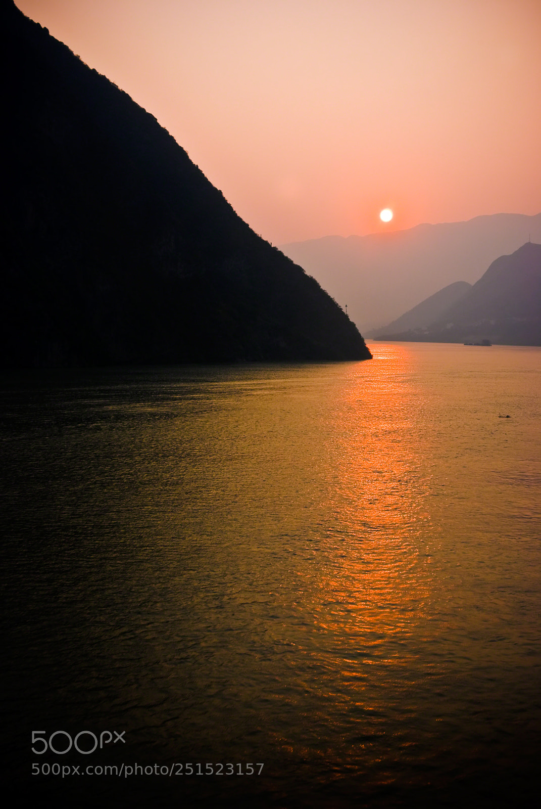 Pentax K10D sample photo. Three gorges sunrise photography
