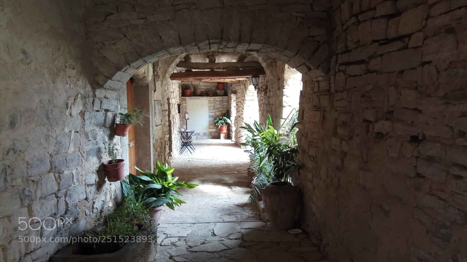 Xiaomi Redmi Note 4X sample photo. Montfalco murrallat. photography