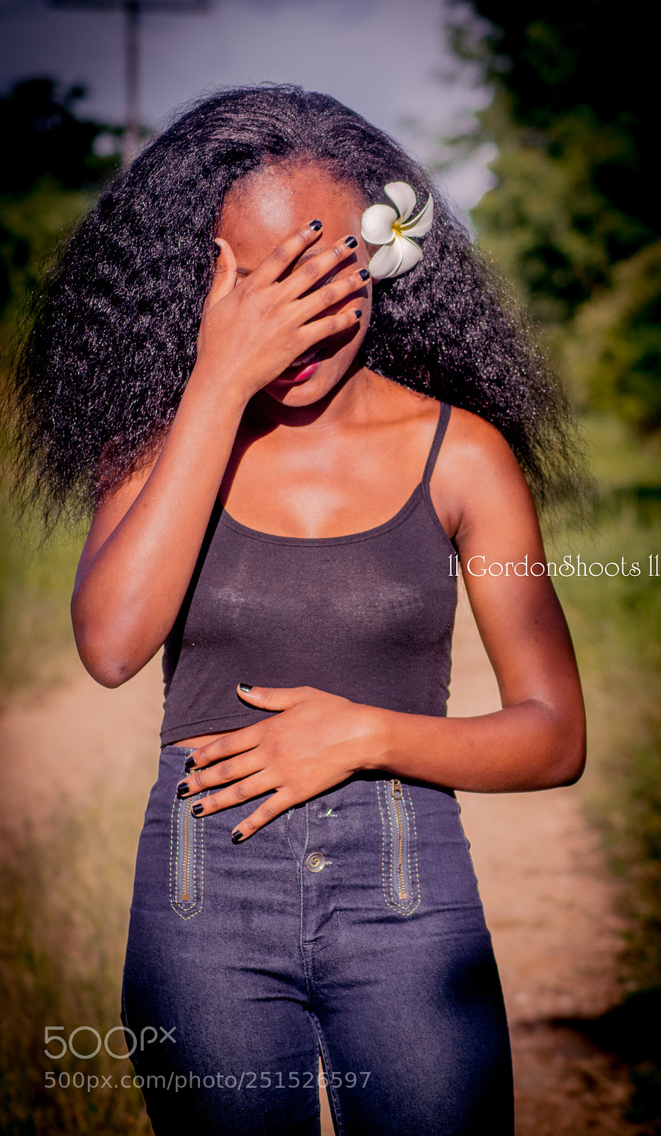 Canon EOS 80D sample photo. Camera shy photography