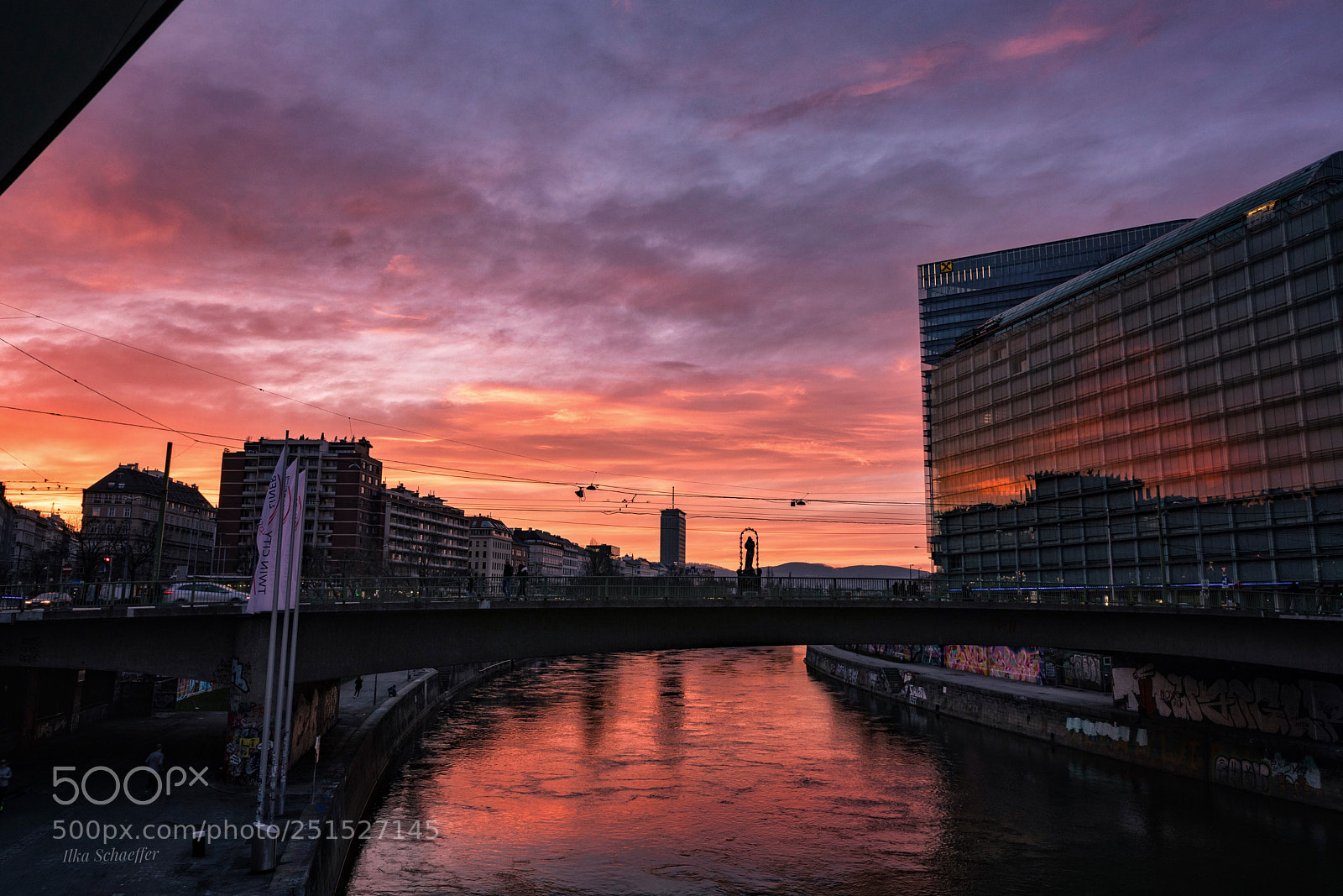 Canon EOS 5D Mark IV sample photo. Vienna calling photography